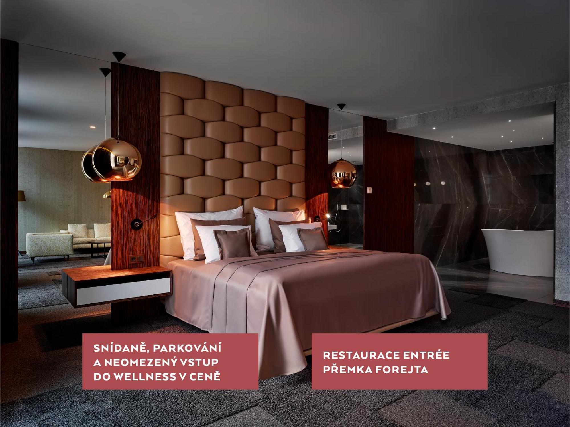 Theatre Hotel Оломоуц Екстер'єр фото